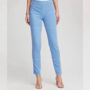 NWT Chicos Denim Pull on Jeggings Ankle Wisteria Blue 2  00R